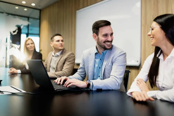 Miniatura lekcji wideo o podatku dochodowym PIT